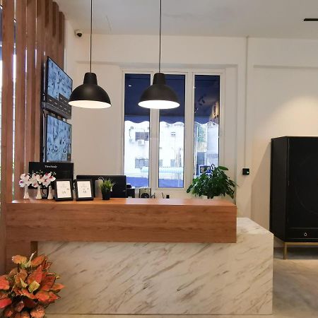 Attrus Bed & Breakfast Johor Bahru Buitenkant foto