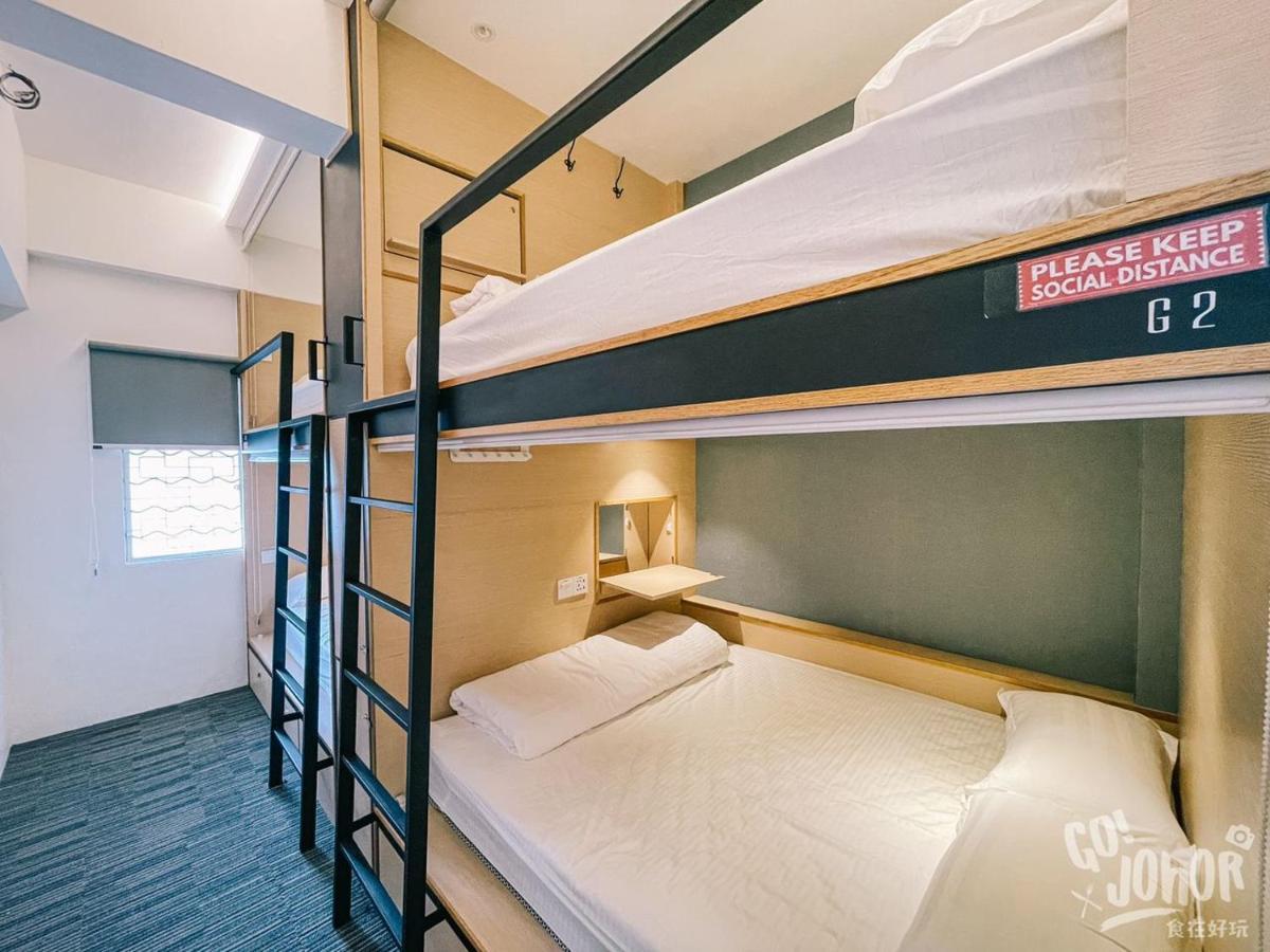 Attrus Bed & Breakfast Johor Bahru Buitenkant foto