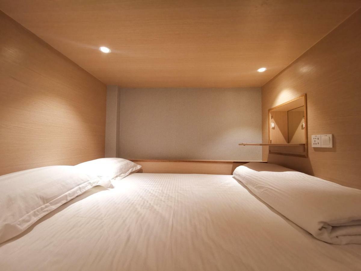 Attrus Bed & Breakfast Johor Bahru Buitenkant foto