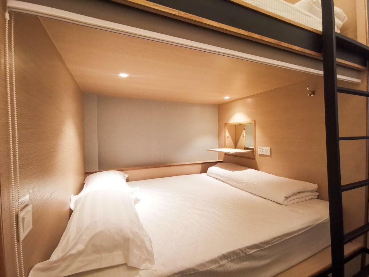 Attrus Bed & Breakfast Johor Bahru Buitenkant foto