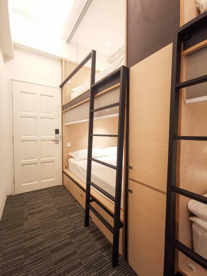 Attrus Bed & Breakfast Johor Bahru Buitenkant foto