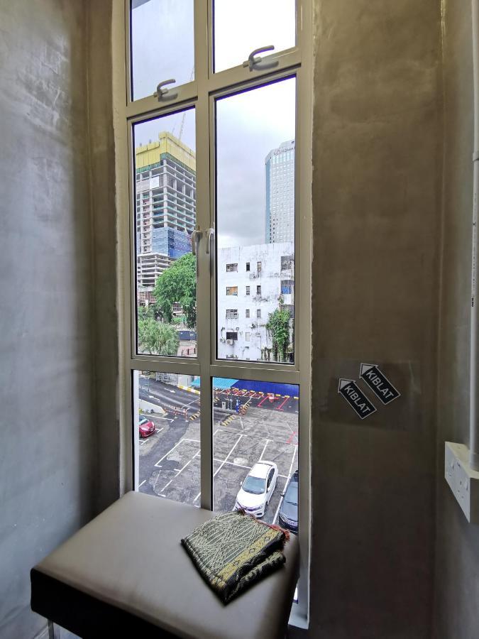 Attrus Bed & Breakfast Johor Bahru Buitenkant foto