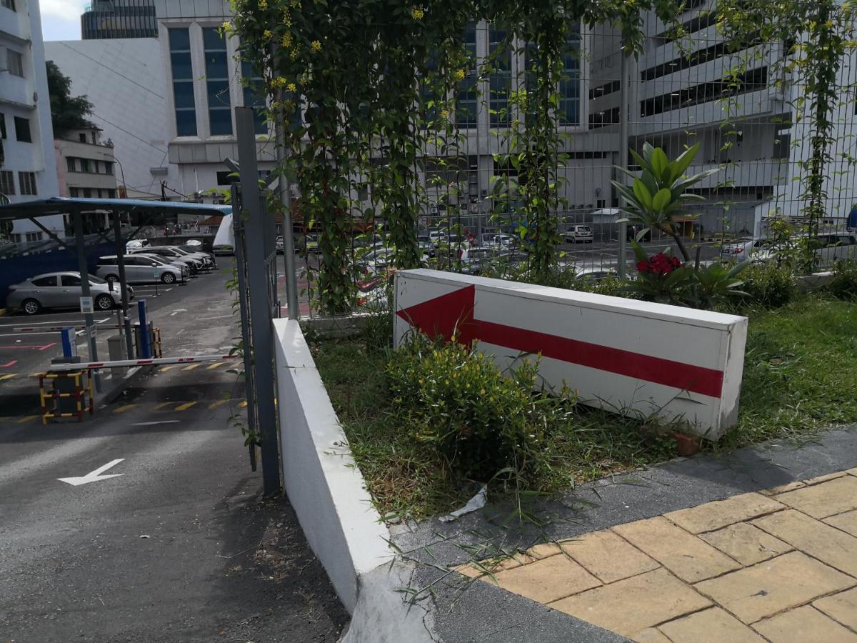 Attrus Bed & Breakfast Johor Bahru Buitenkant foto